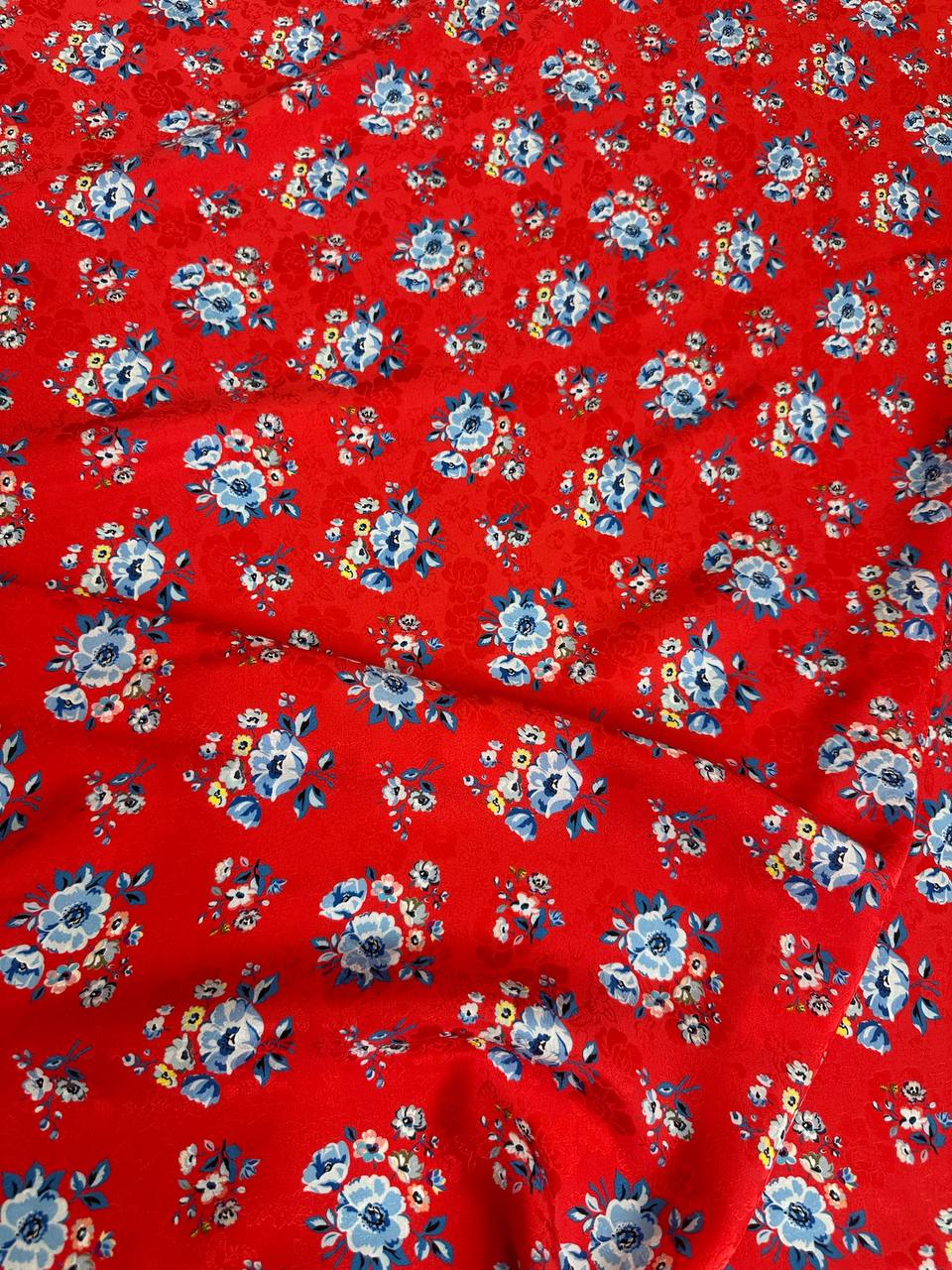 Scarlet Mini Bouquet — Silk Jacquard fabric, original photograph. 