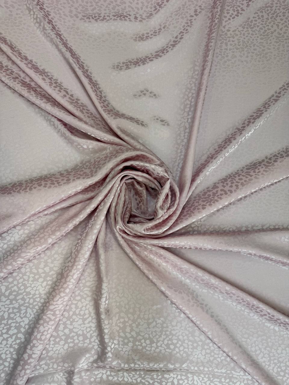 pale pink-beige tonal Italian silk jacquard fabric from Como — TG-244