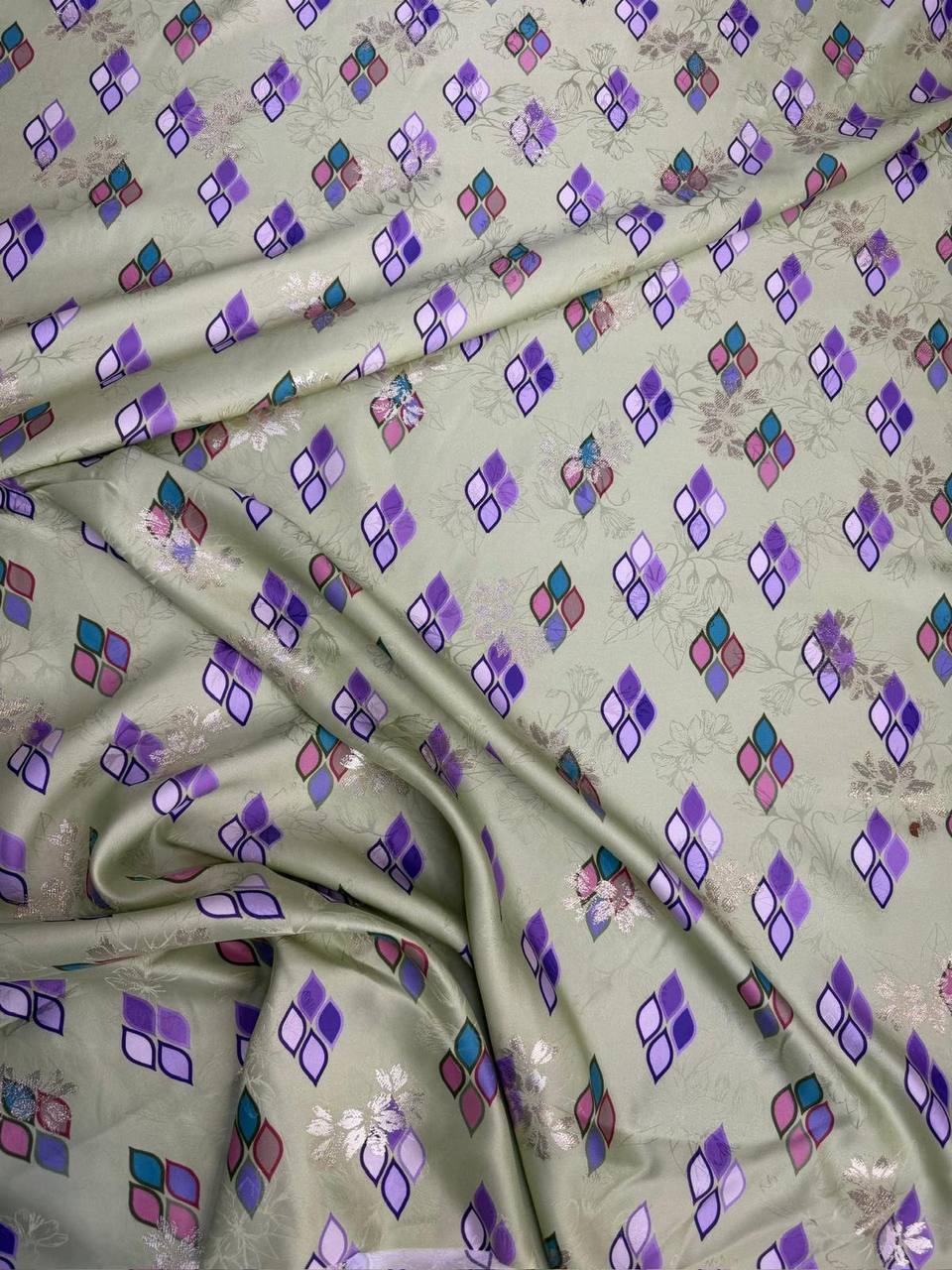 Pearl Violet Diamond — Italian Silk Jacquard Lurex fabric, TG-359